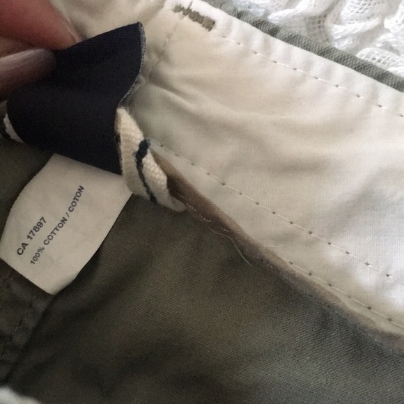 GAP Military Green Crop Pants - Picture 4 of 7